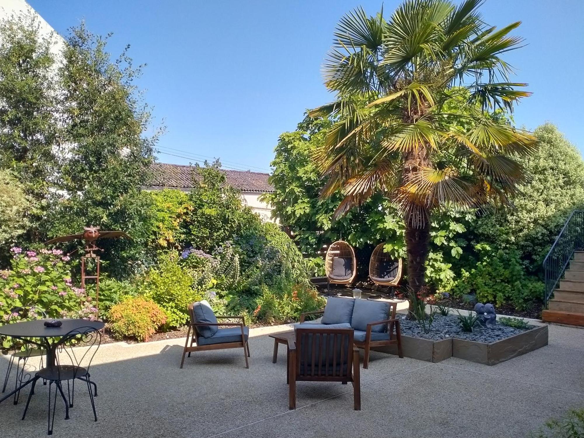 La Cour Des Ursulines Hotel Josselin Luaran gambar